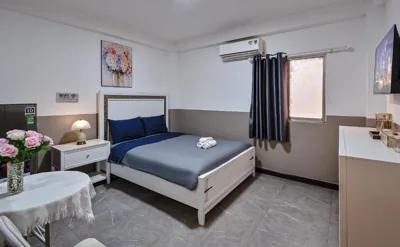 Superior Queen — Hearth and Home Pham Ngu Lao - Free Laundry